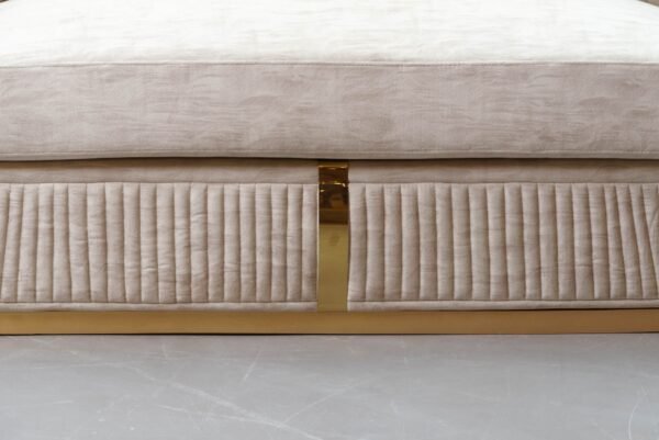 CLIVE SOFA - Image 5