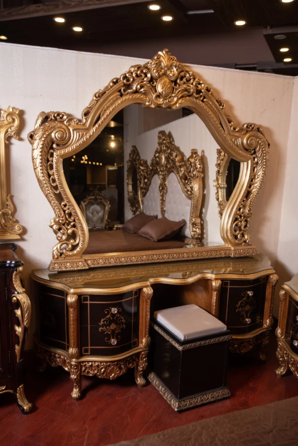 Crowned Gold BED